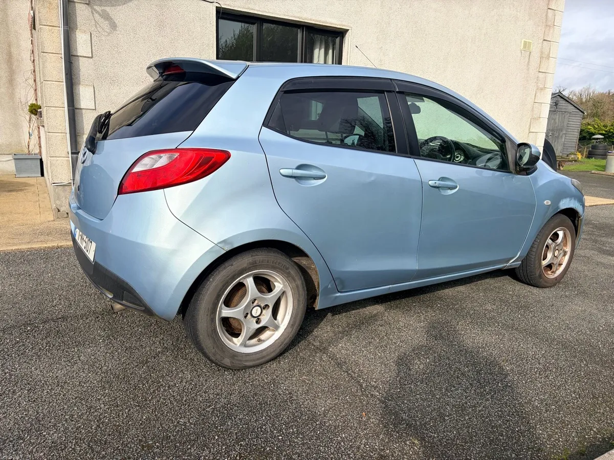 Automatic Mazda Demio 2011 - Image 4