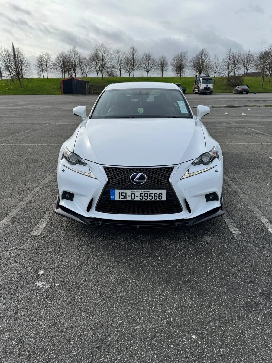 Lexus IS 2015 - F Sport - Image 1