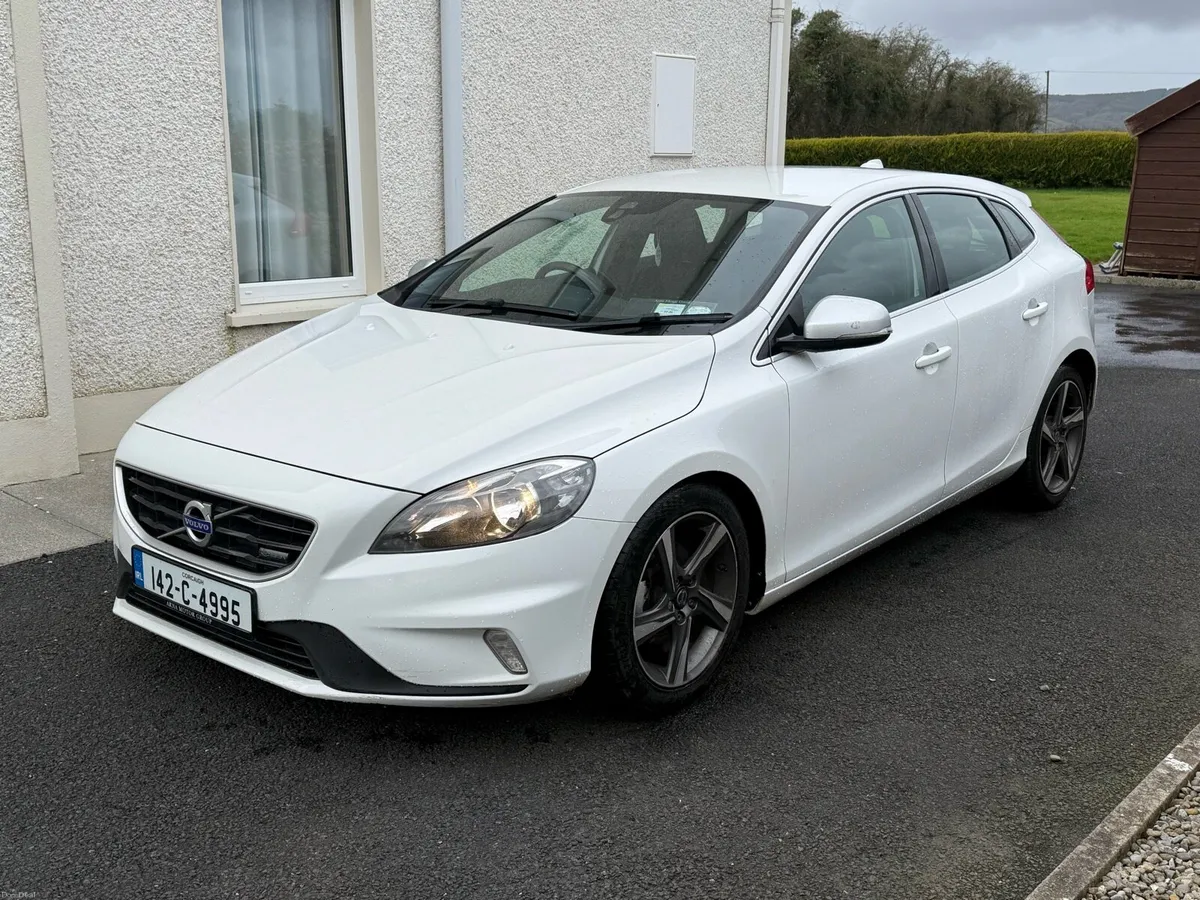 2014 Volvo V40 R-Design - Image 3