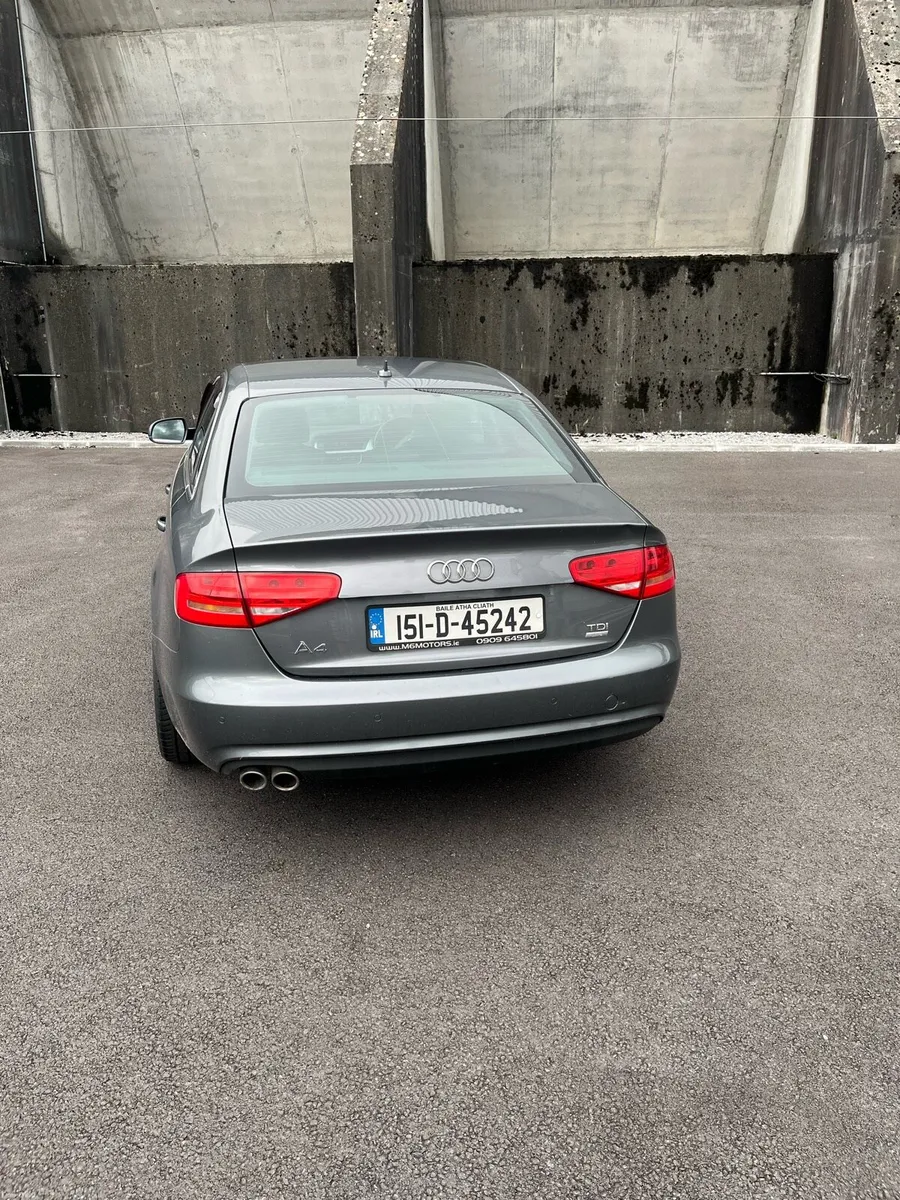 151 Audi A4 2.0 TDI SE Technik Ultra - Image 3