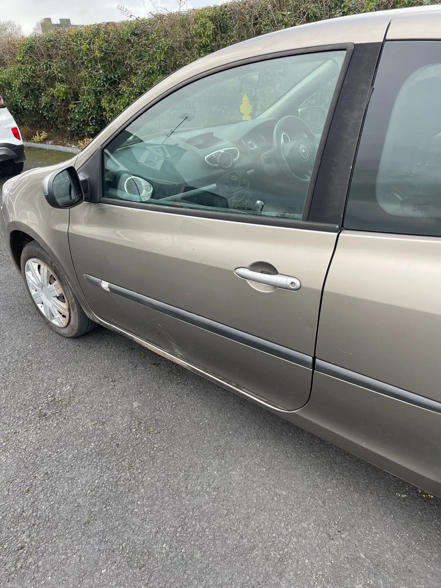 2010 Renault Clio 1.2 16V Royale NCT 03/27 - Image 3