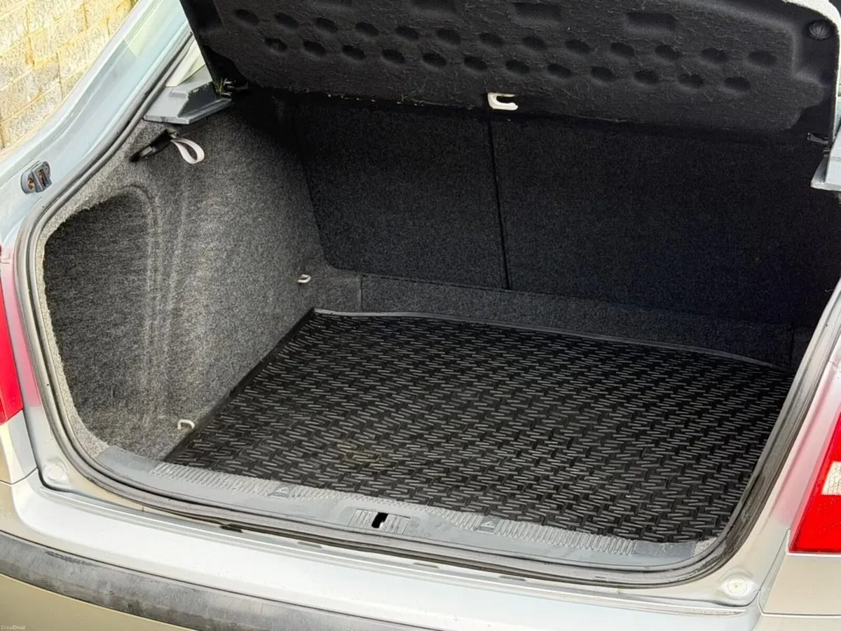 Skoda Octavia 2008 - Image 4