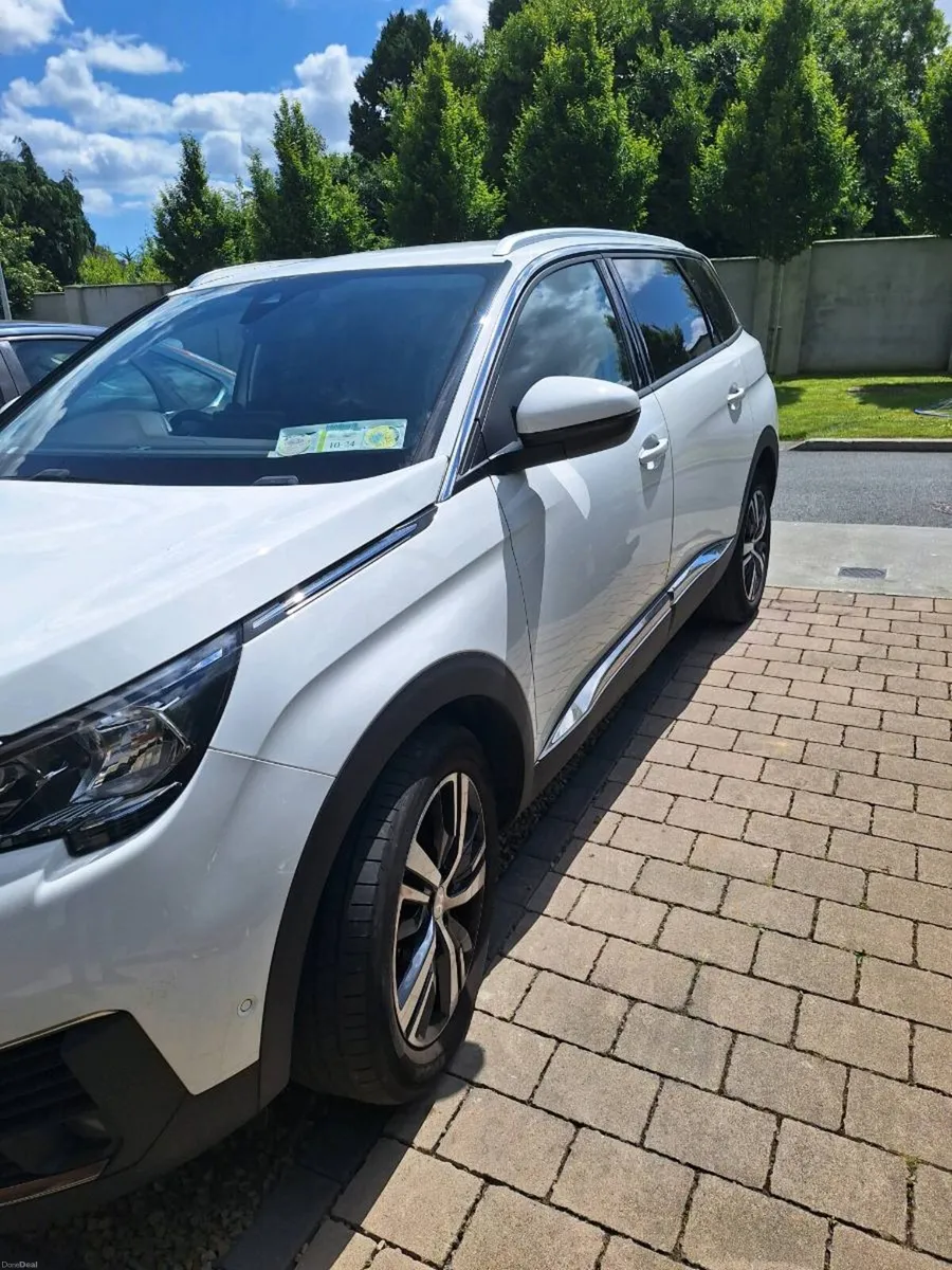 2020 Peugeot 5008 - Image 2