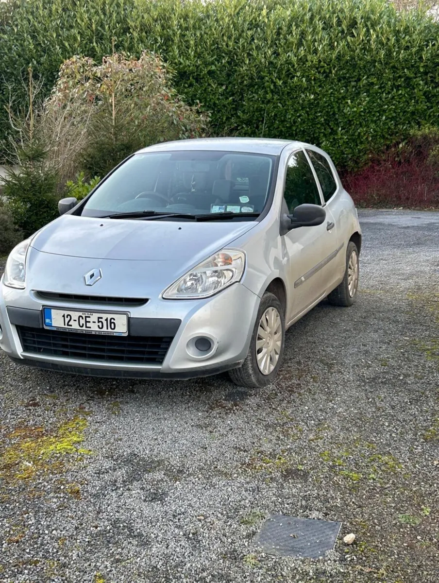 Renault Clio 2012 - Image 2
