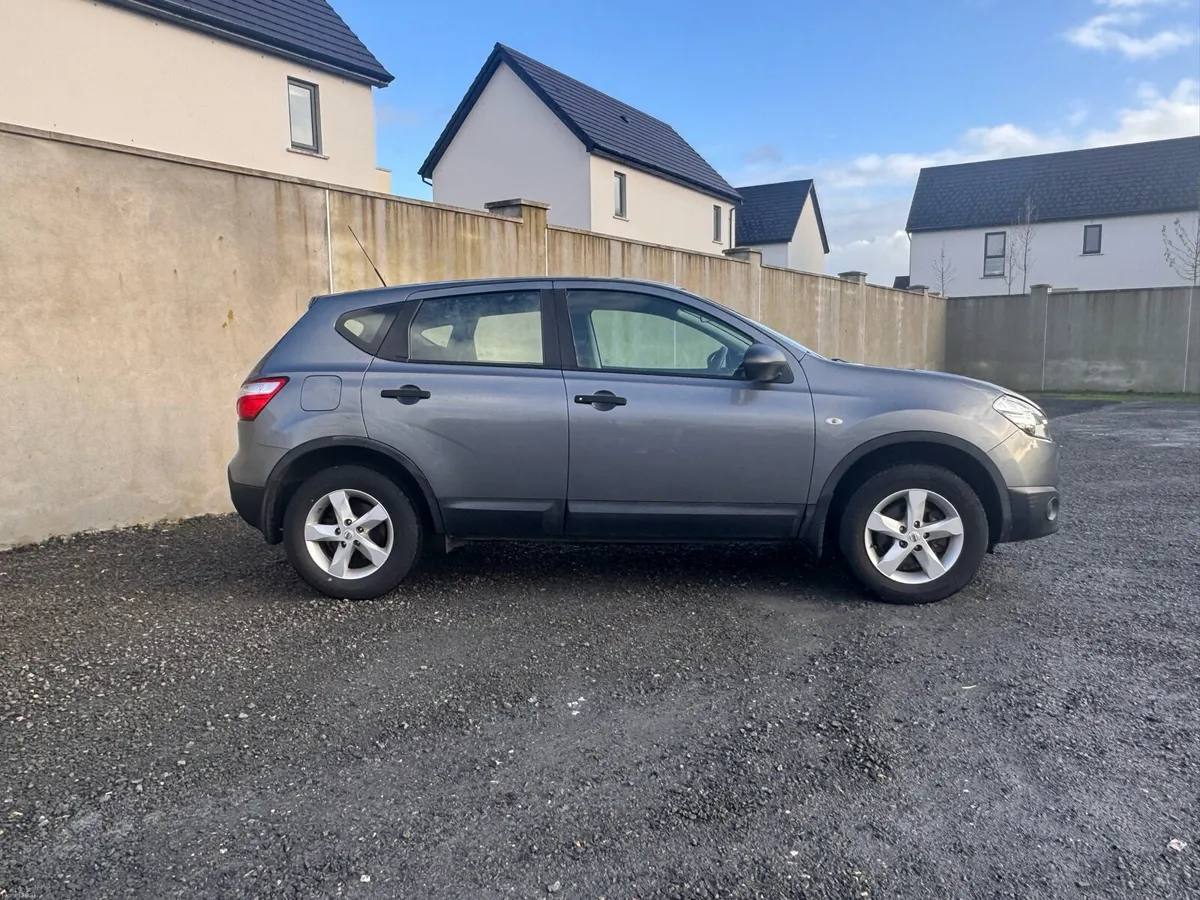 ** NCT 10/26 ** LOW MILEAGE GREAT CONDITION - Image 4