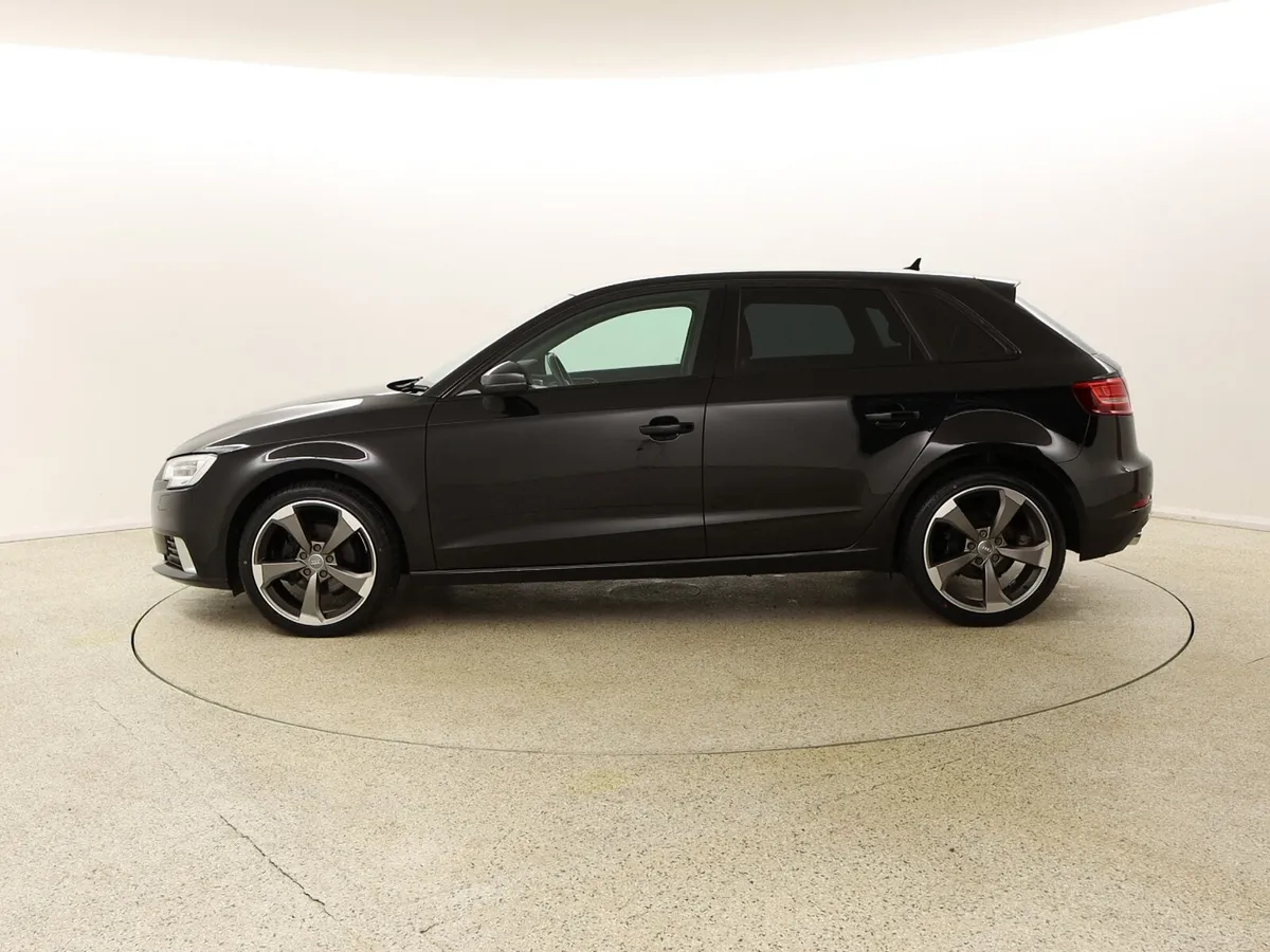 2017 Audi A3 2.0 TDI 150PS SPORT BLACK EDITION STY - Image 4