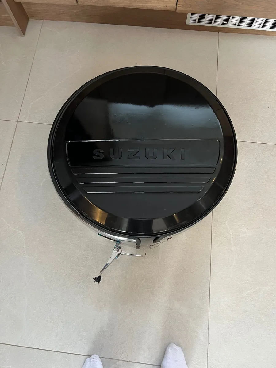 Suzuki jimny  spare wheel cover - Image 4