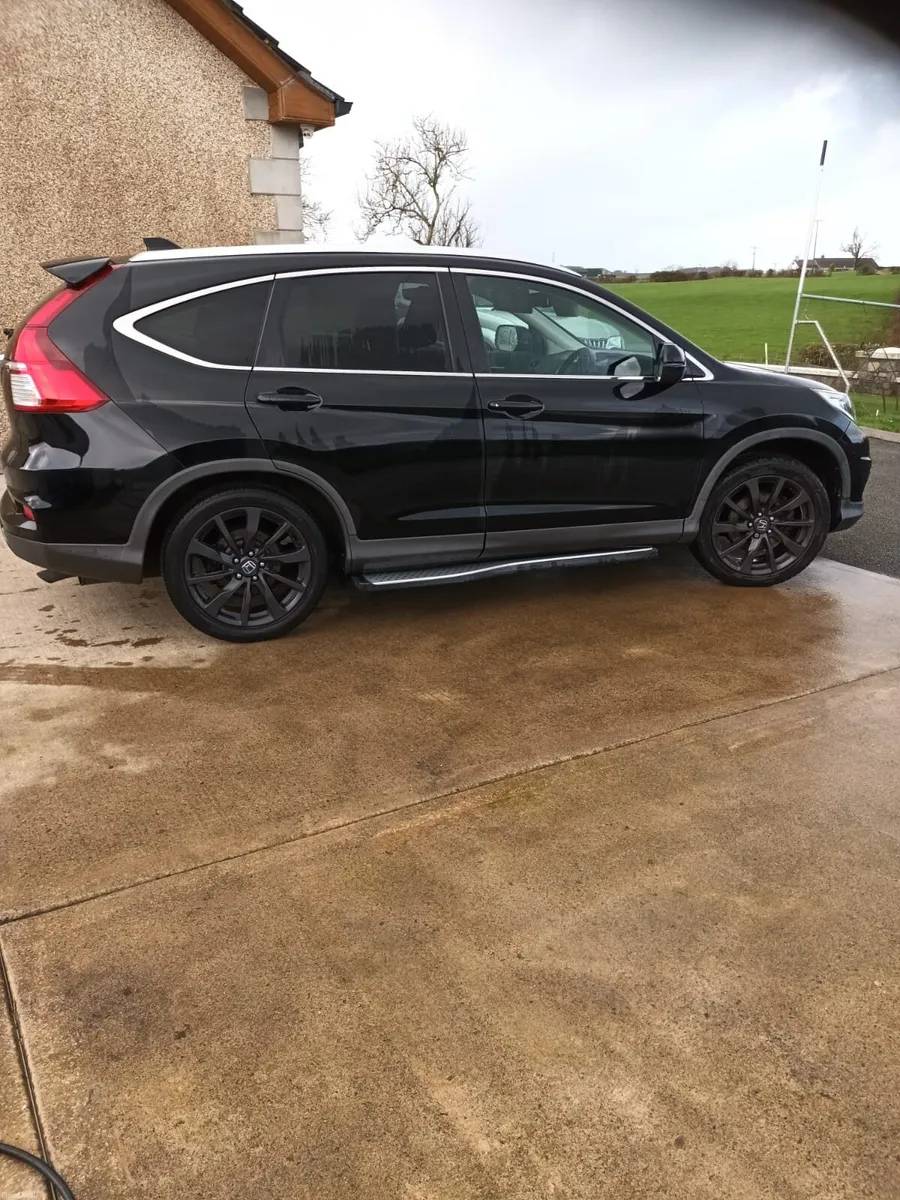 Honda crv black edition - Image 4