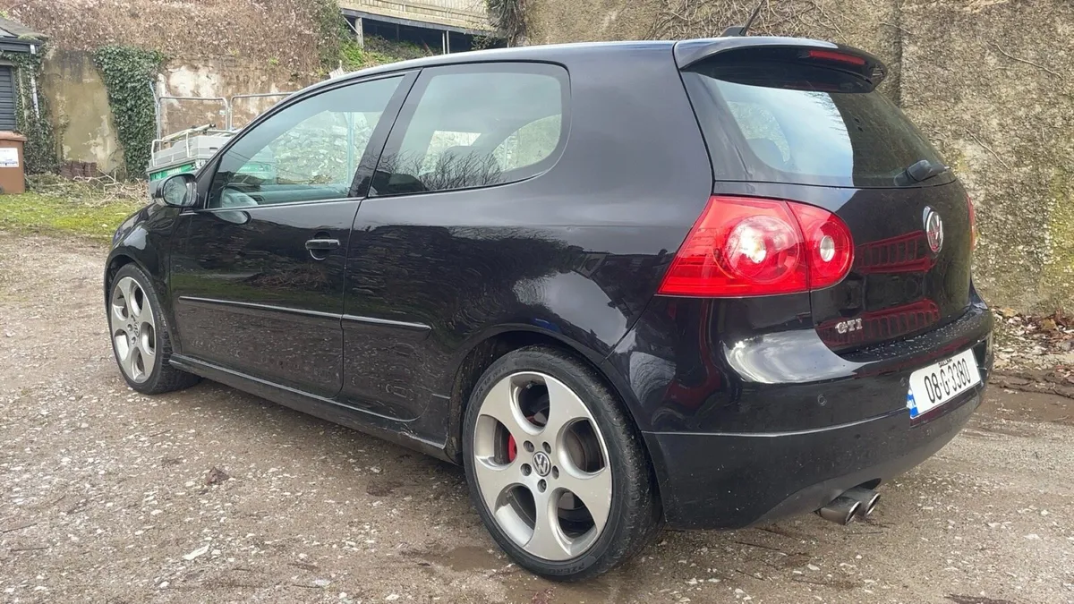 Volkswagen Golf GTI - Image 3