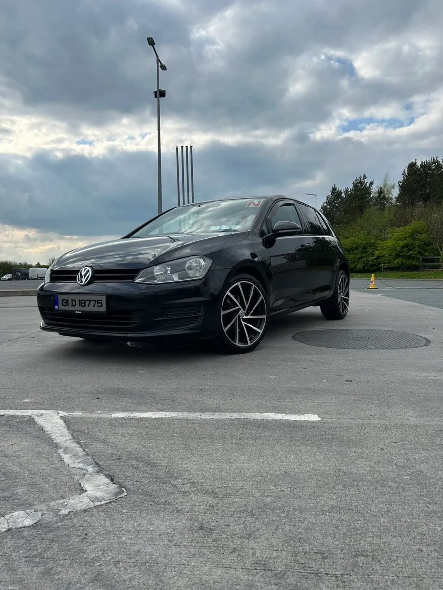 Volkswagen Golf - Image 1