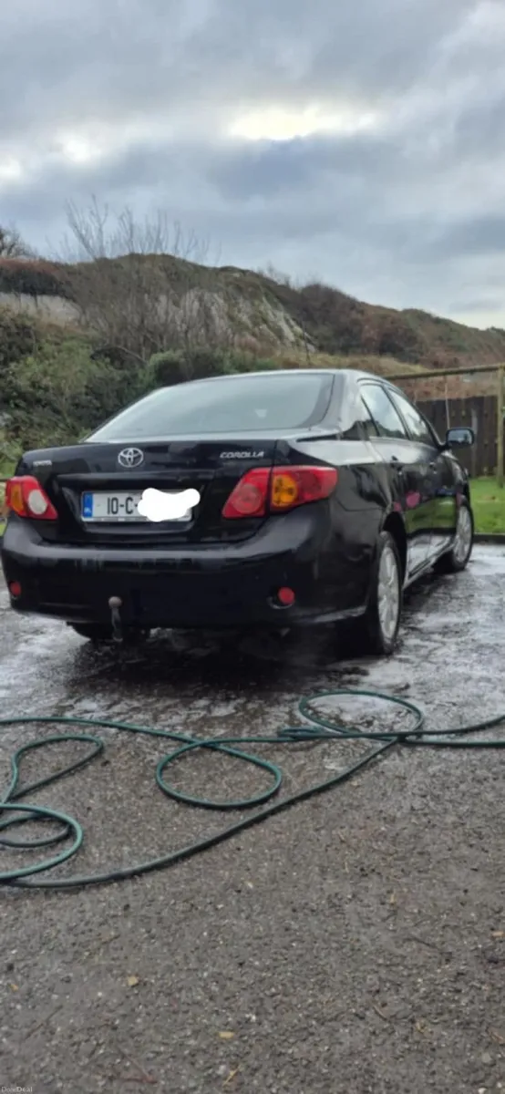 Toyota Corolla 2010 - Image 1