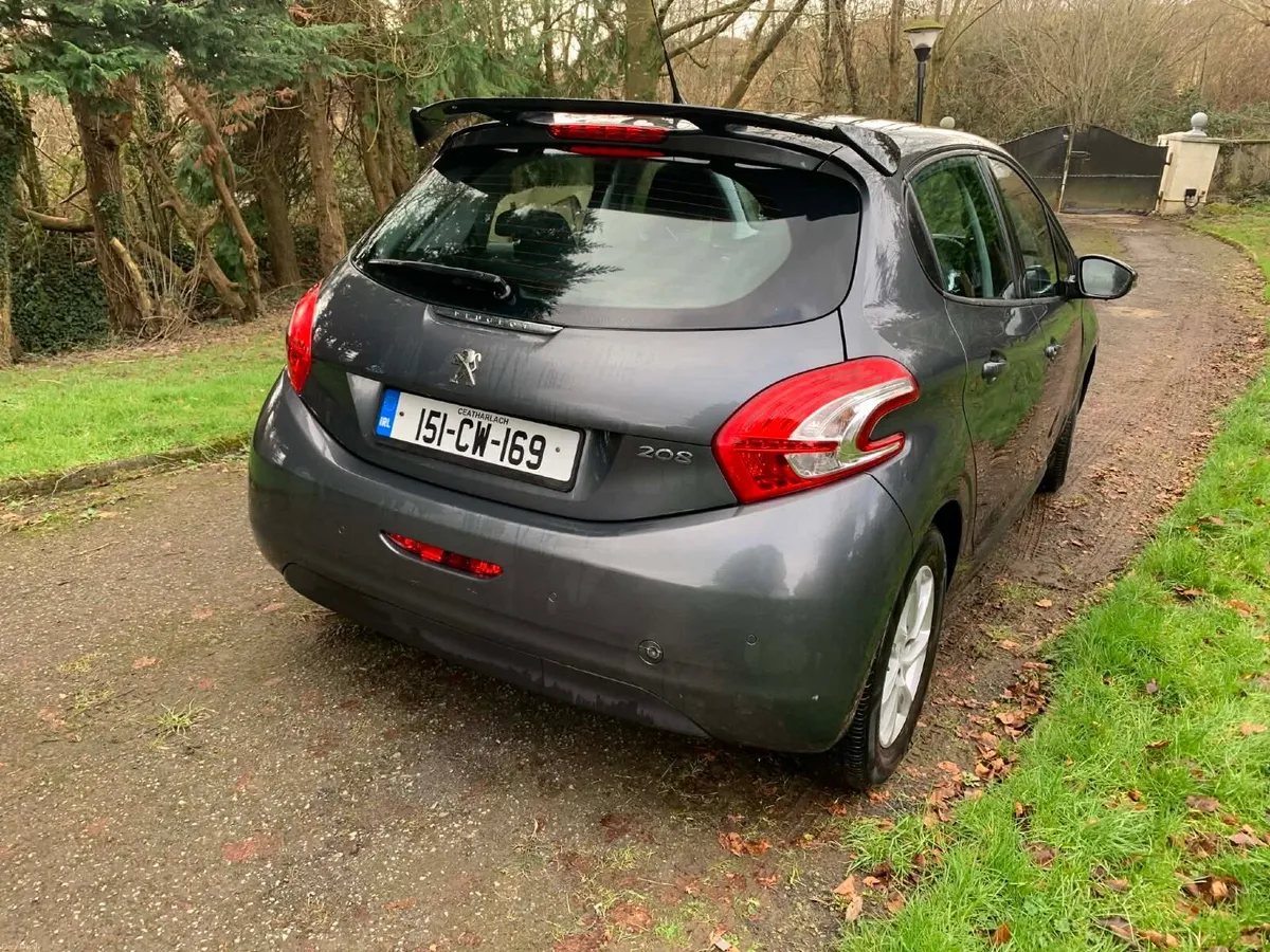 Peugeot 208 2015 - Image 3
