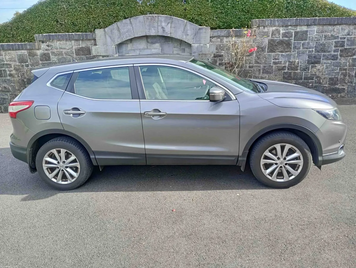 Nissan Qashqai 2015 1.5 Diesel SV Safety Pack - Image 4