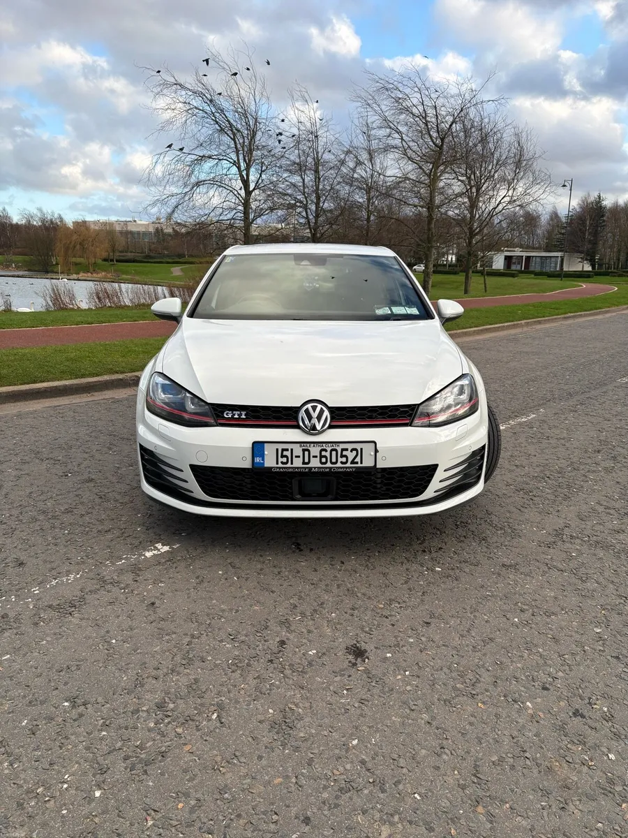 Volkswagen Golf Gti 2.0 TSI DSG - Image 2