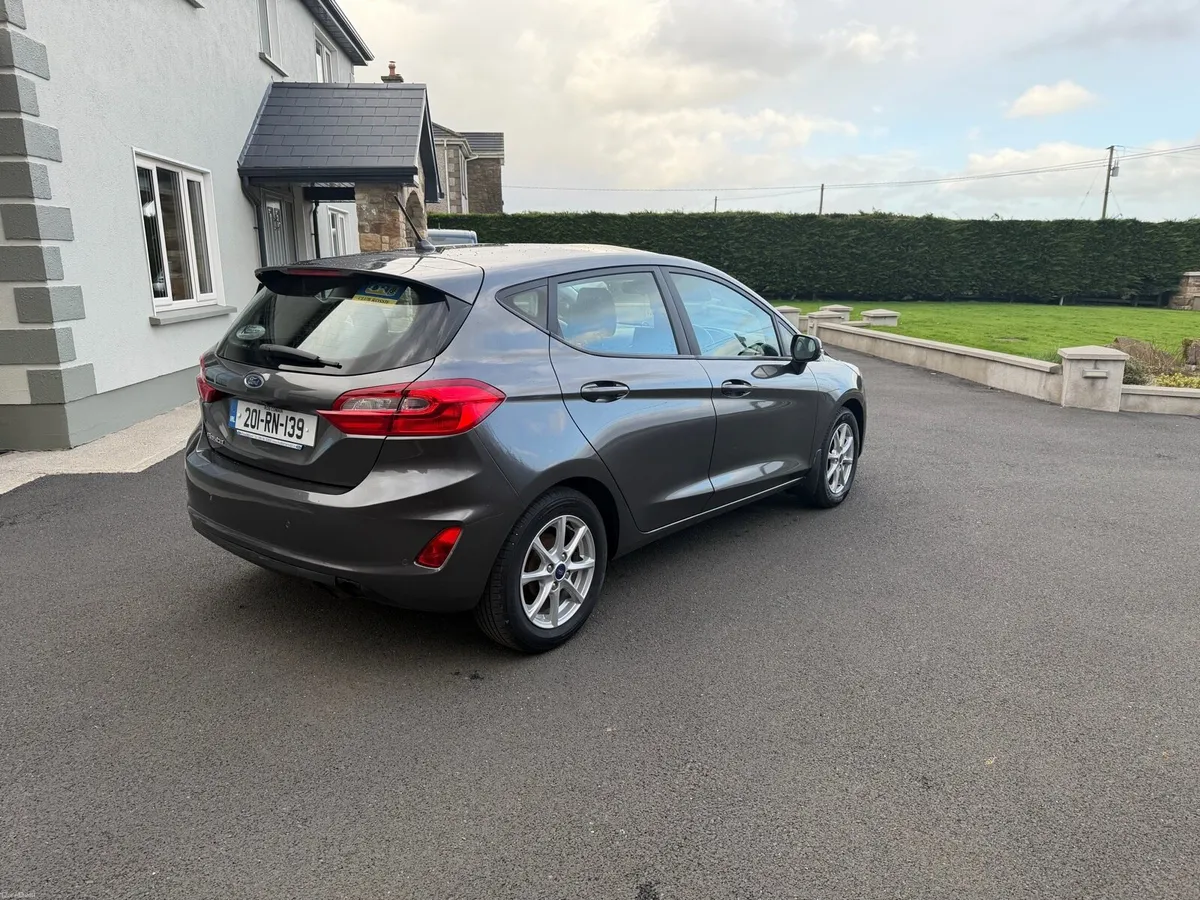 Ford Fiesta - Image 4