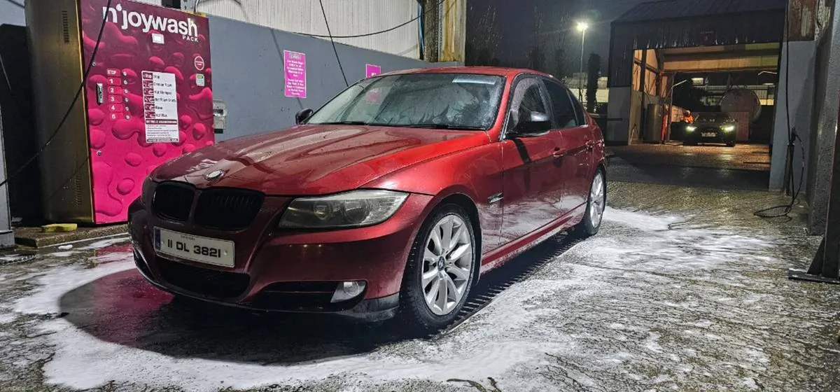 BMW E90 320D - Image 1