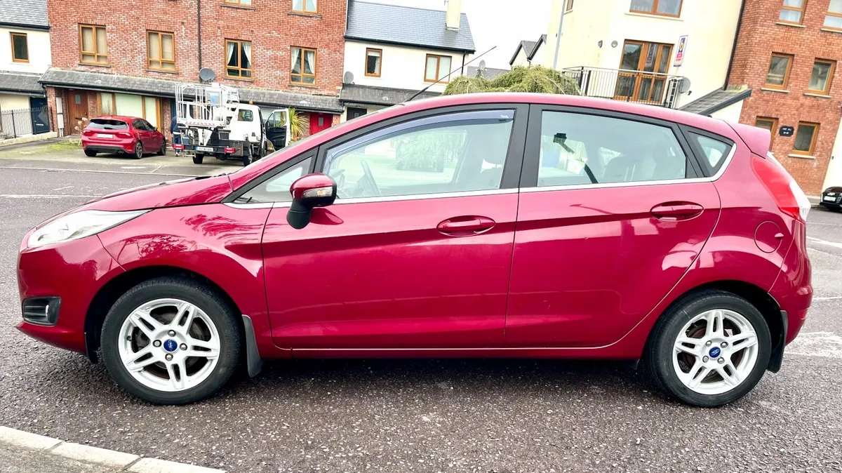 2015 Ford Fiesta Titanium 1.25 - Image 1