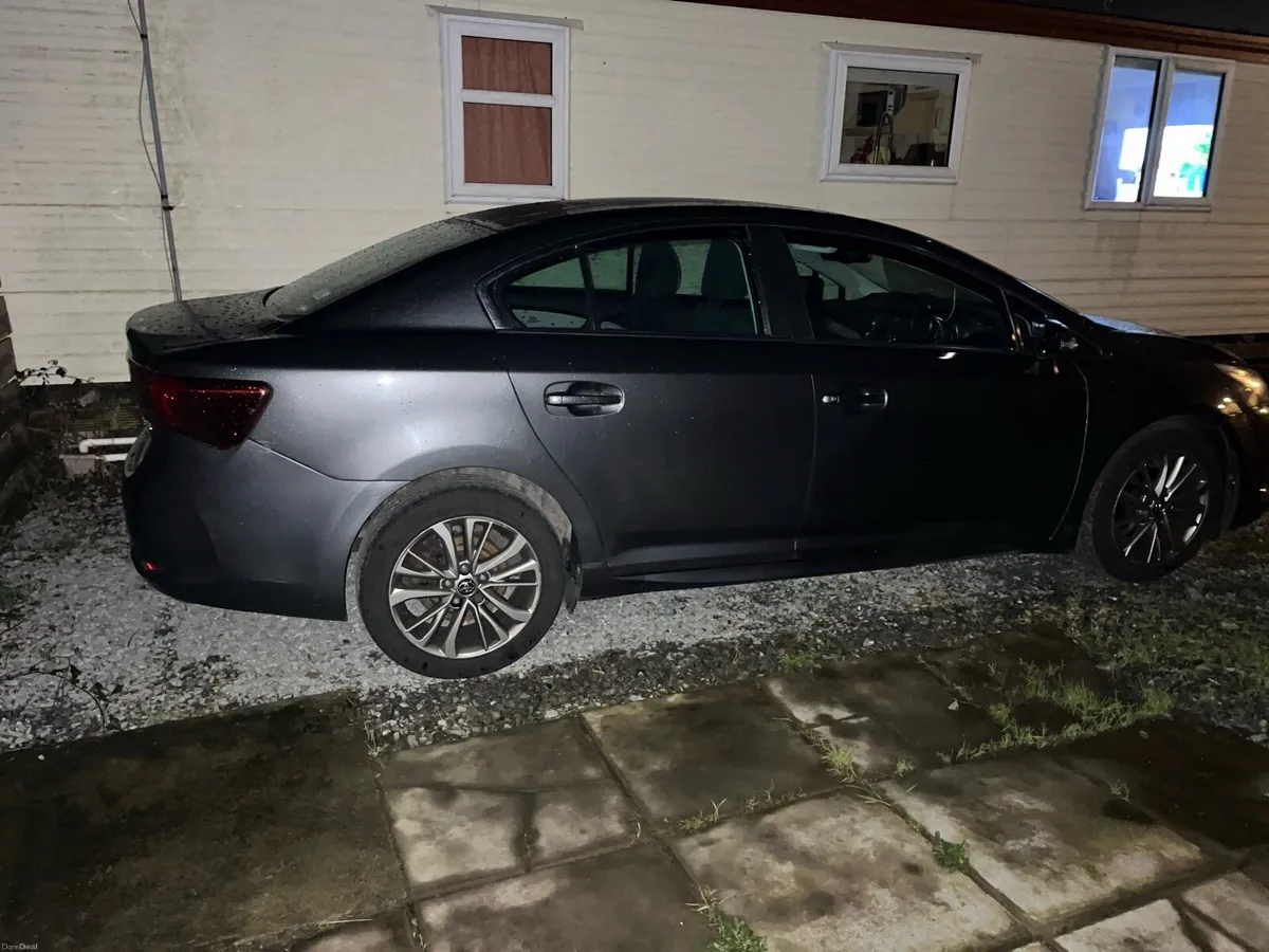 Toyota avensis - Image 3