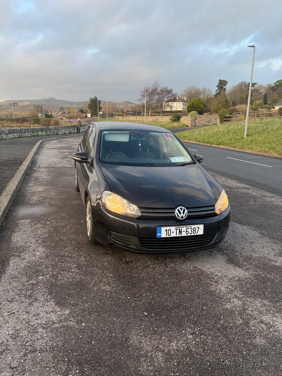 2010 Golf 1.6L - Image 1