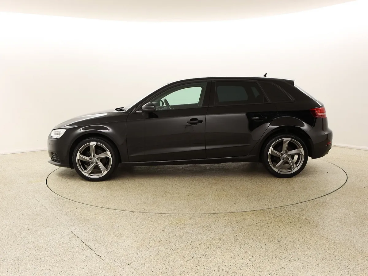2018 Audi A3 2.0 TDI 150PS BLACK EDITION STYLING - Image 4
