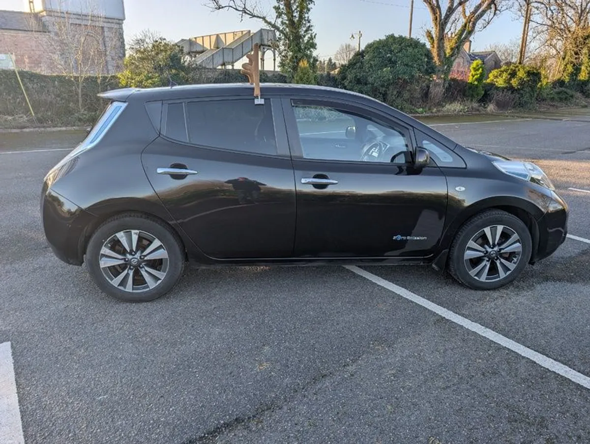 2017 Nissan Leaf 30Kwh Highest Specs Tekna - Image 4