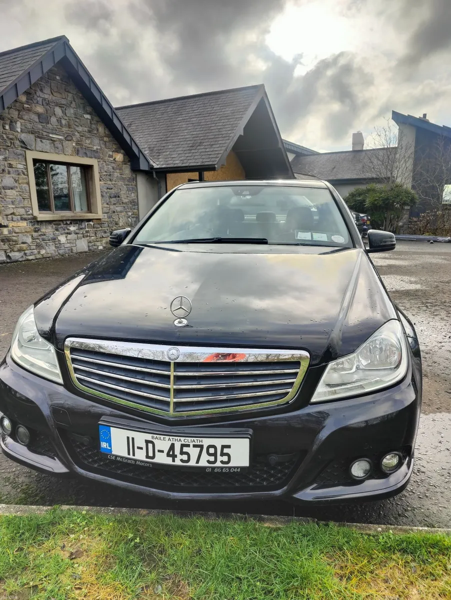 Mercedes-Benz C-Class 2011 - Image 3