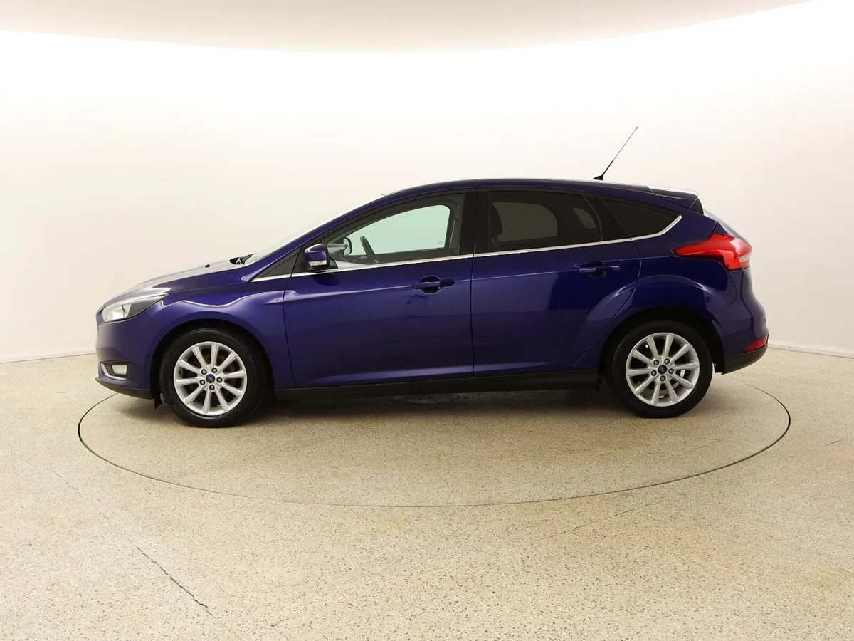 2015 FORD FOCUS ZETEC 1.5 TDCI 120 BHP - Image 4