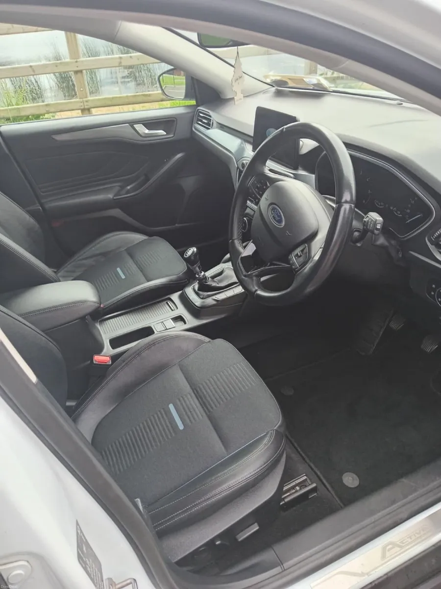 Ford Focus 2019 - Image 2