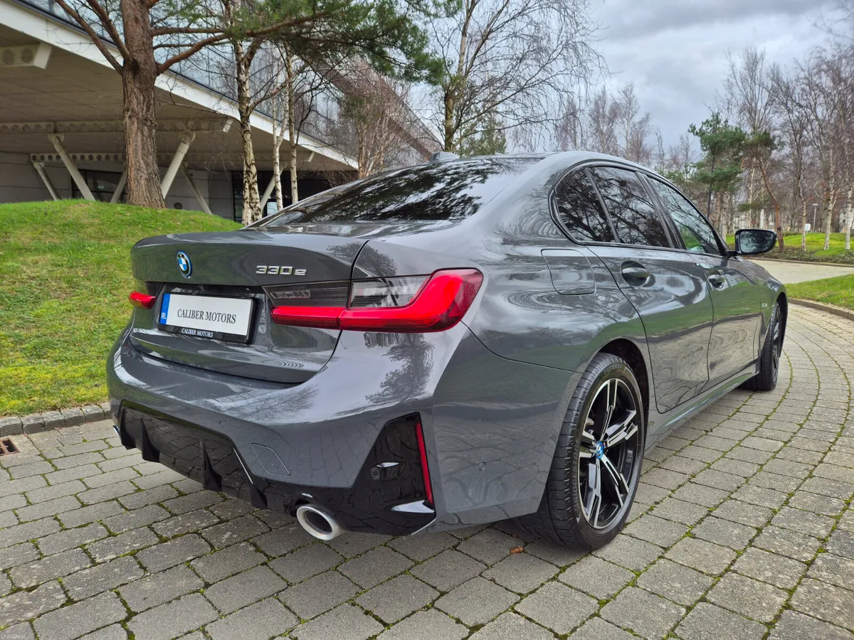 BMW 330e M-Sport Dravit Grey - Image 3
