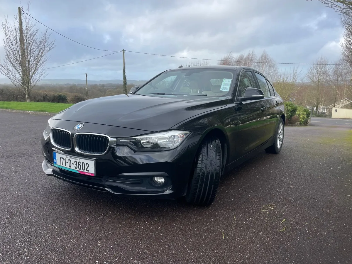 BMW 318i, 88k Kms, All Cream Leather - Image 1