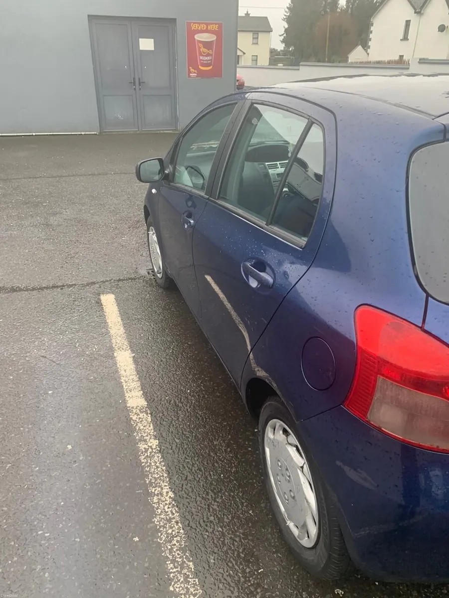 Toyota Yaris 2007 - Image 4