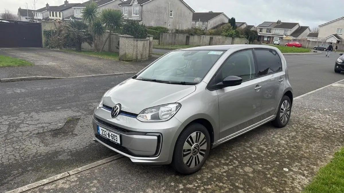 2023 Volkswagen E-up! - Image 4