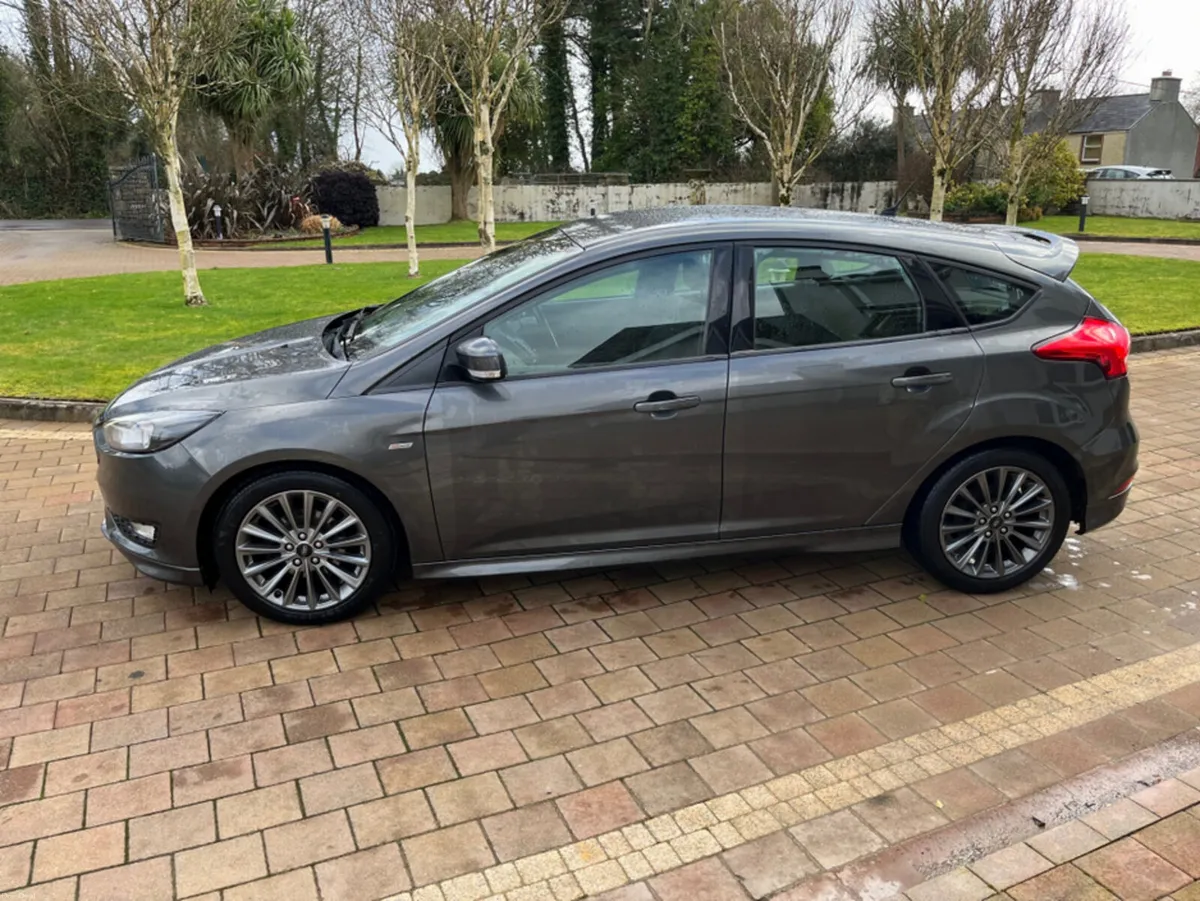 Ford Focus ST-LINE 120PS 5DR - Image 4