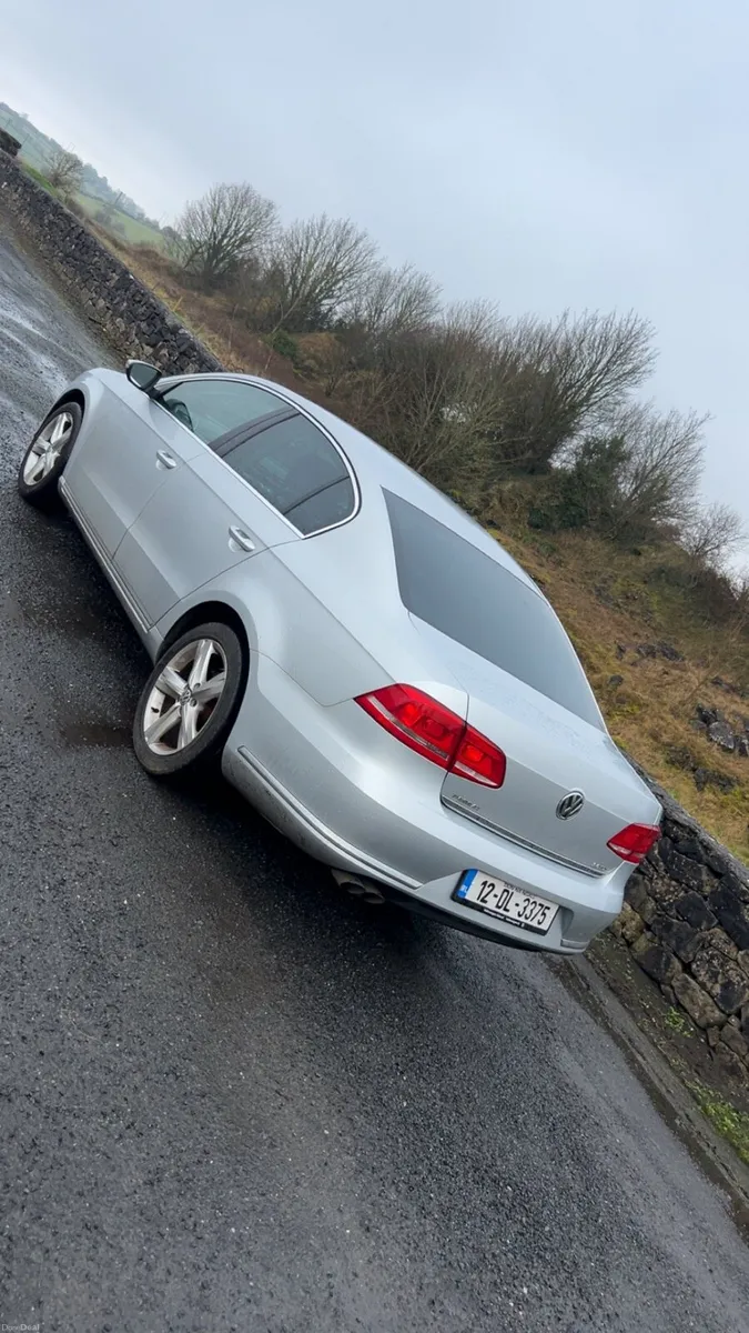 2012 passat - Image 4