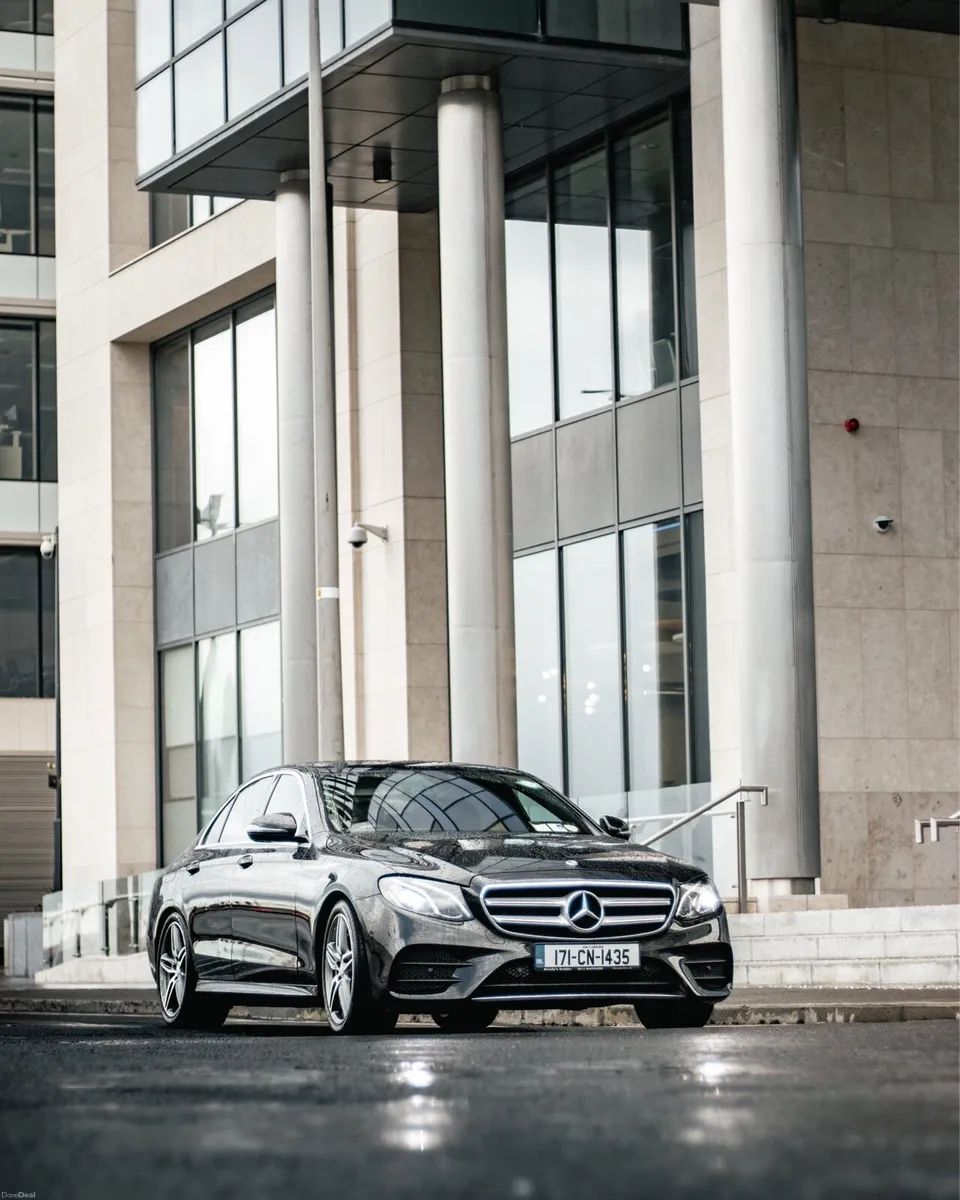 Mercedes Benz black e class 220 AMG with black int - Image 4