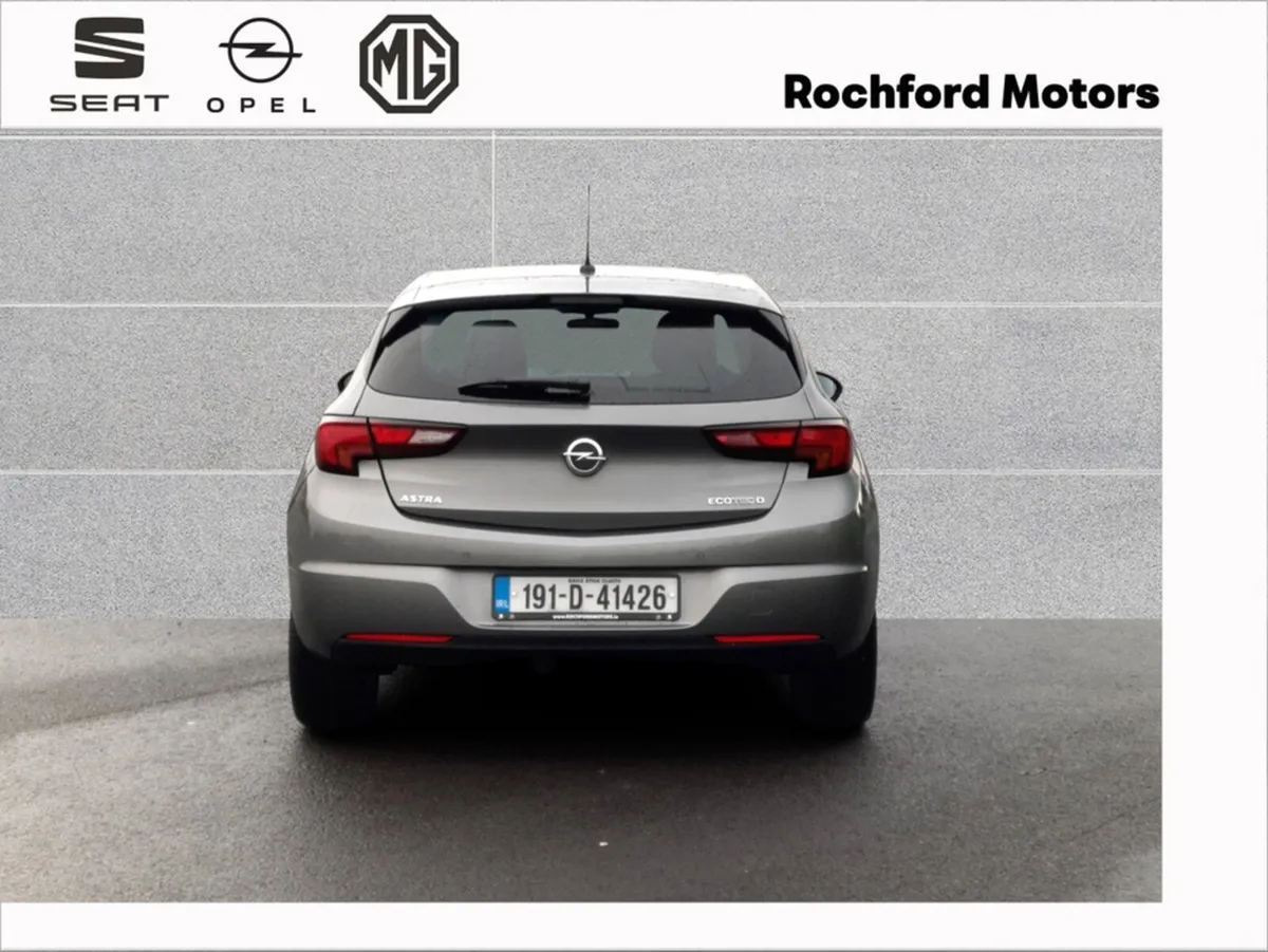 Opel Astra SC 1.6 CDTI 110PS 5DR - Image 5