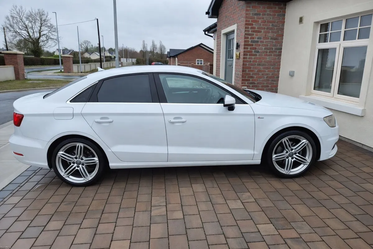 2014 Audi A3 Saloon 1.4TFSi SE - Image 3