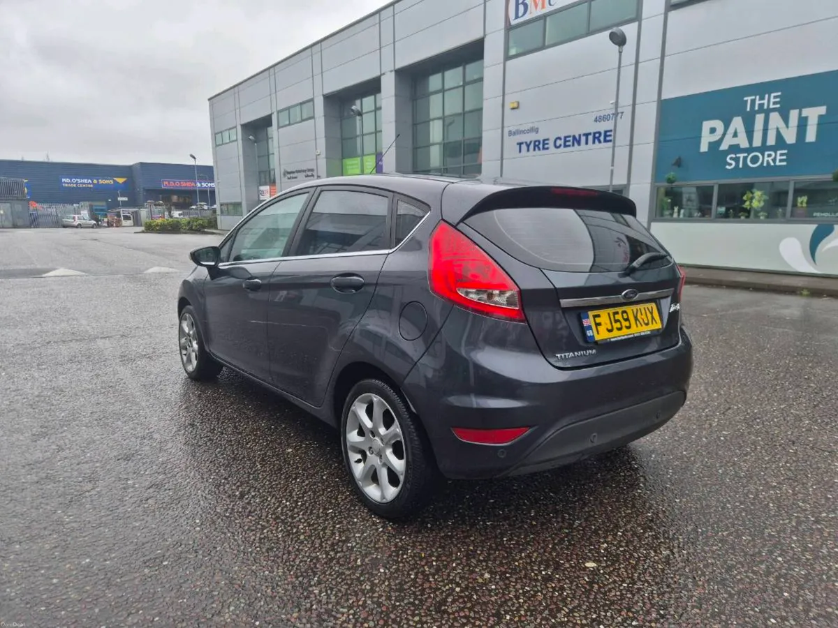 Ford Fiesta 1.4 petrol Titanium - Image 4