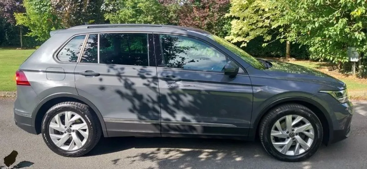 2021 Volkswagen Tiguan - Image 1
