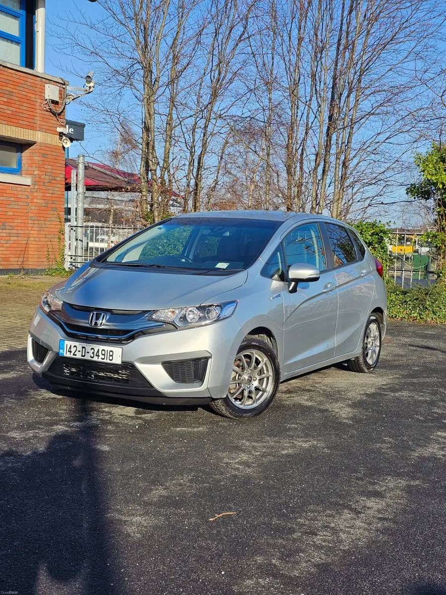 Honda Fit 2014 Hybrid - Image 1