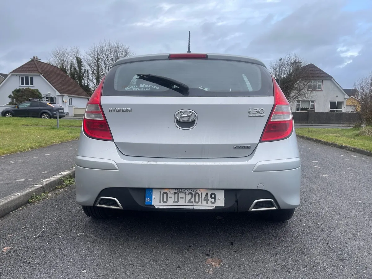 Hyundai i30 Edition 1.6 Diesel - Image 6