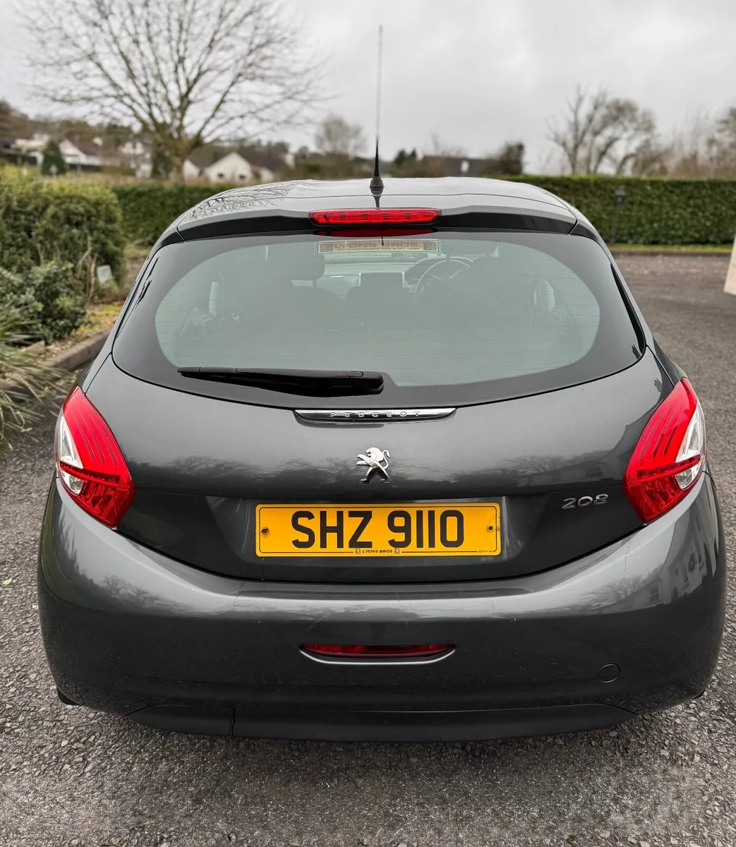 Peugeot 208 2014 - Image 3