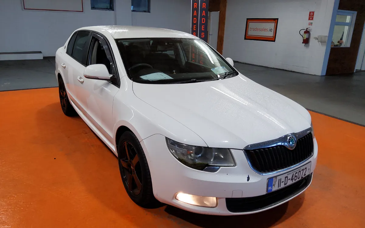 Skoda Superb 2011 - Image 1