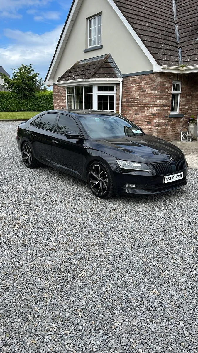 Skoda superb sportline - Image 1