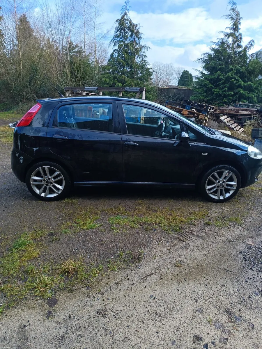 Fiat Punto 2008 - Image 2