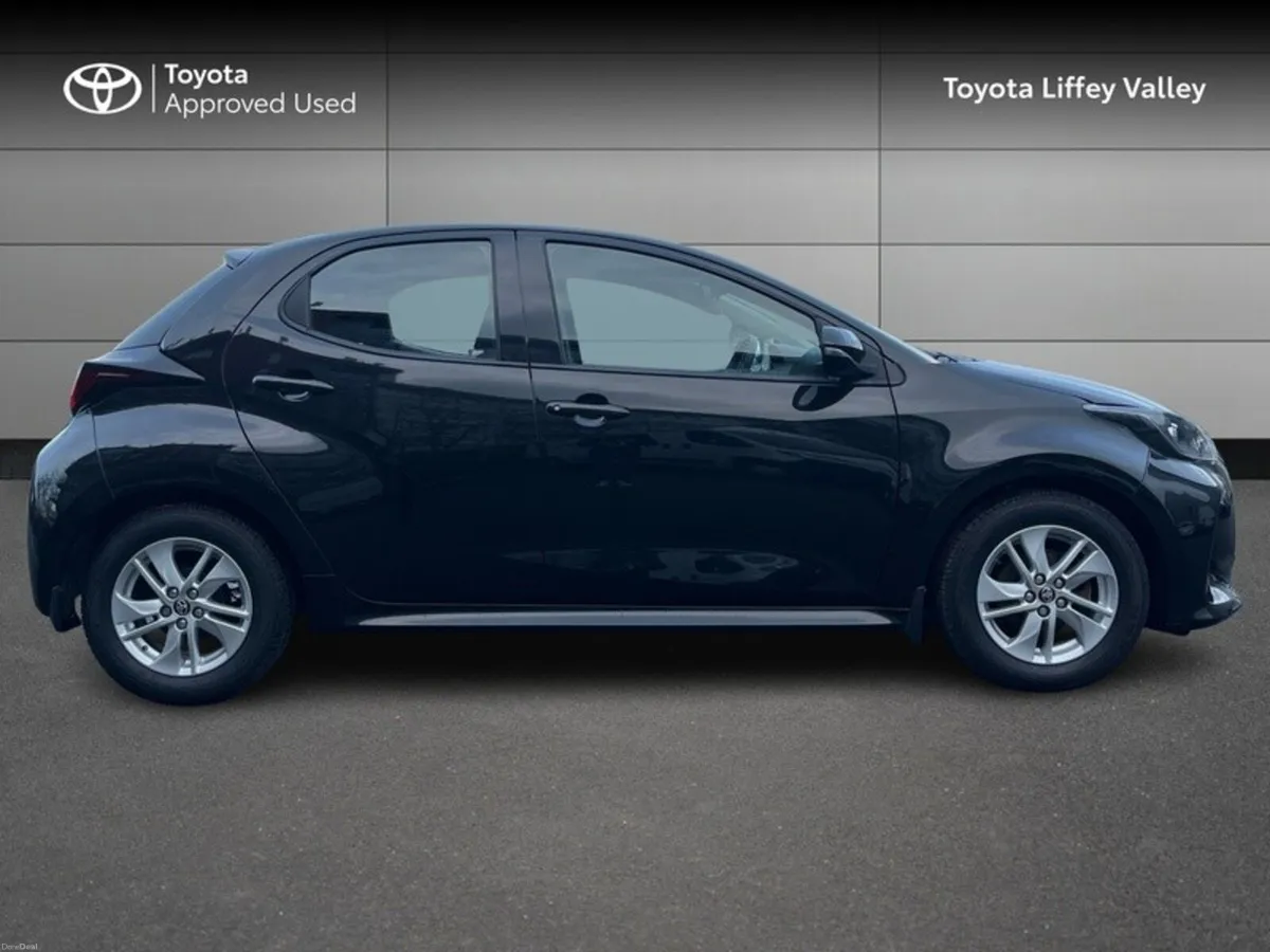 Toyota Yaris YARIS 1.0 LUNA - Image 3