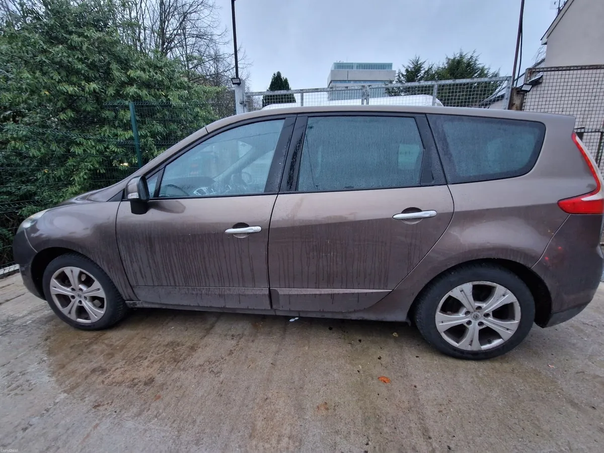 Renault Grand Scenic 2010 - Image 3