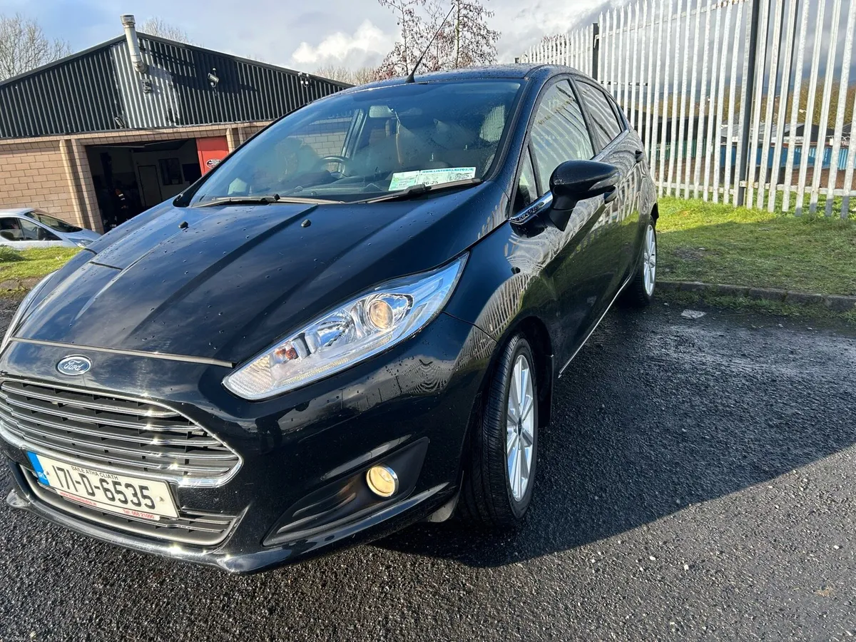 2017 FORD FIESTA 1 litre PETROL - Image 4