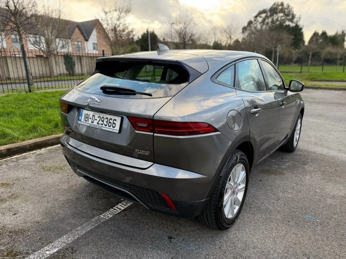 2018 Jaguar E-pace - Image 4