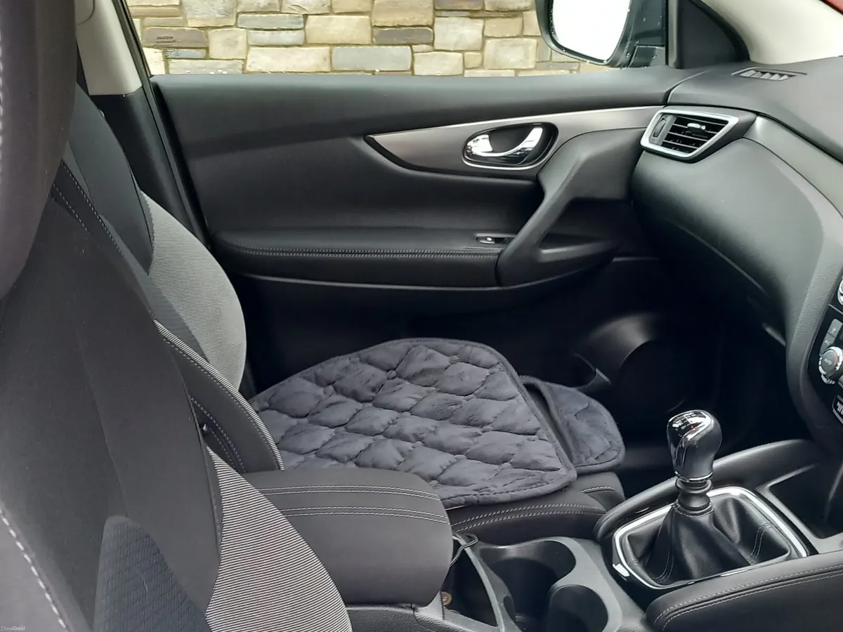 2018 Nissan Quashqai SV premium 1.2 Petrol - Image 4